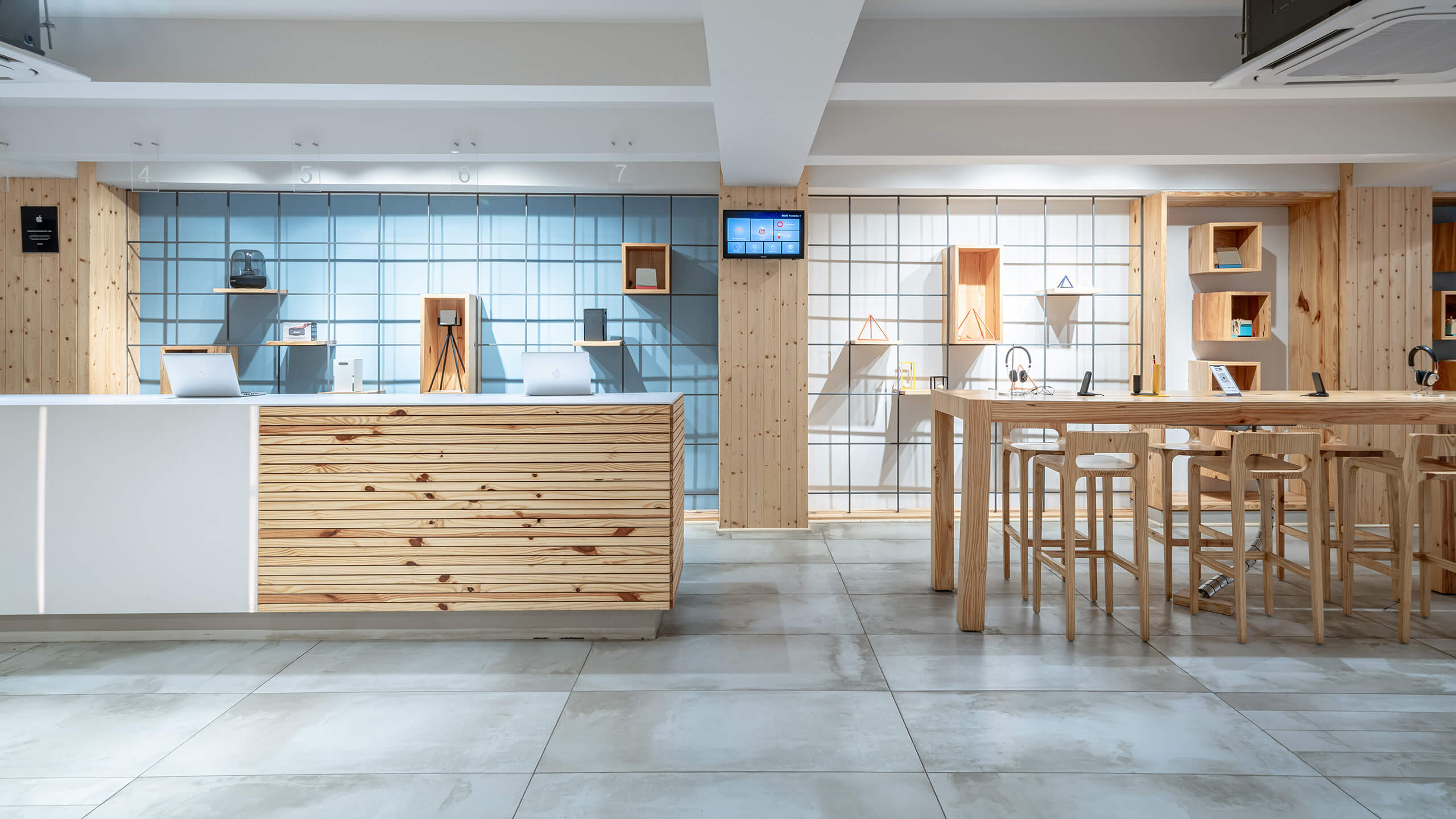 APPLE — image 3